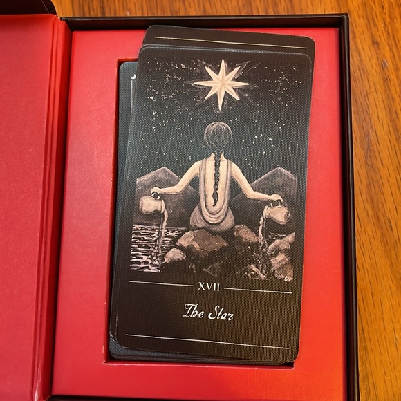 The Phantomwise Tarot Deck and Guidebook - Picture 9 of 9